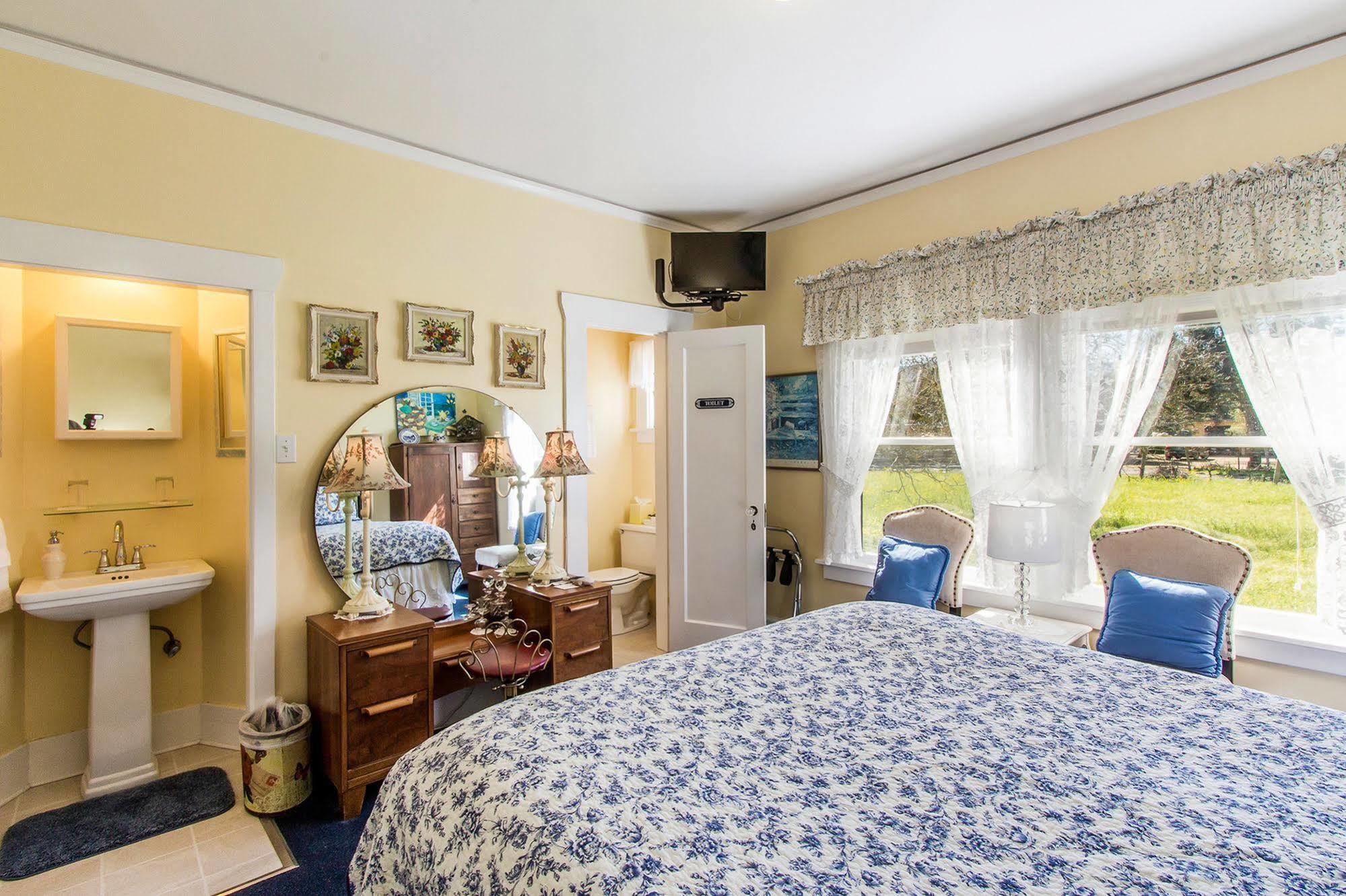 Shady Oaks Country Inn St. Helena Buitenkant foto